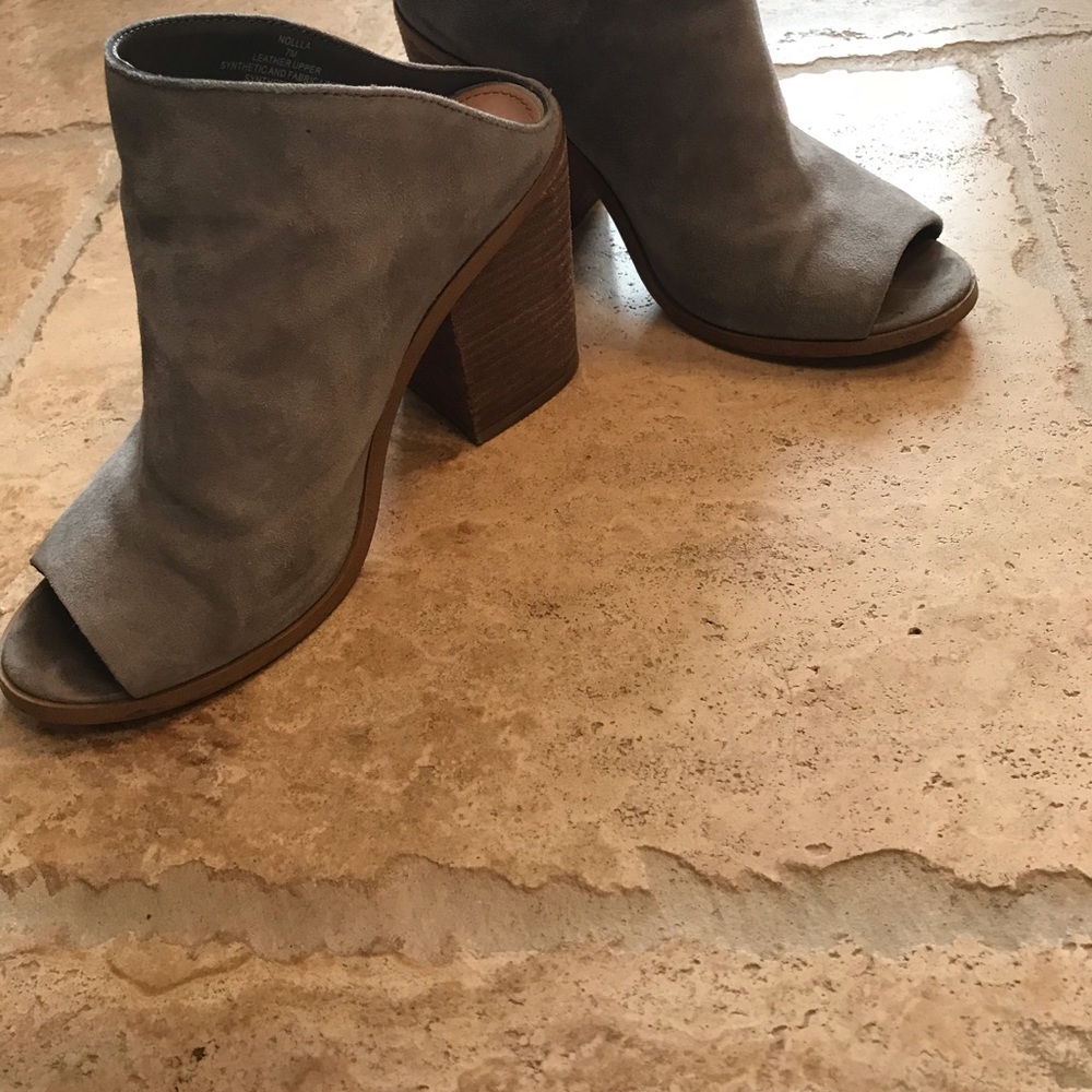 Steve Madden Nola bootie size 7